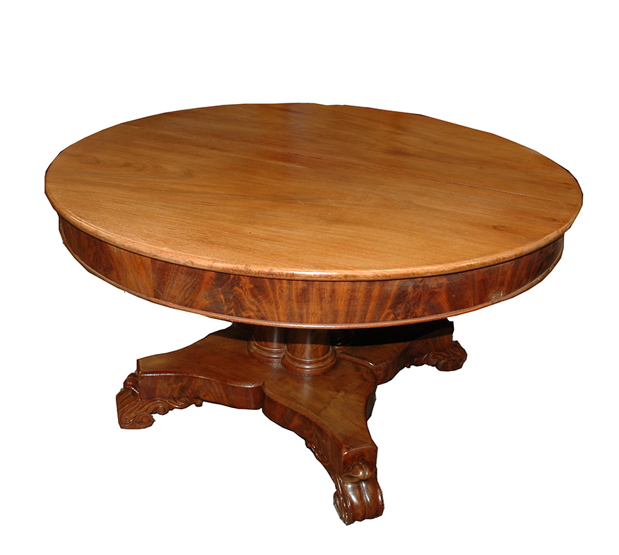 Victorian Round Solid Mahoghany Table w/2 leaves, 49.5 Round